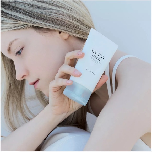 Madagascar Centella Hyalu-Cica Moisture Cream NIP - Picture 4 of 6